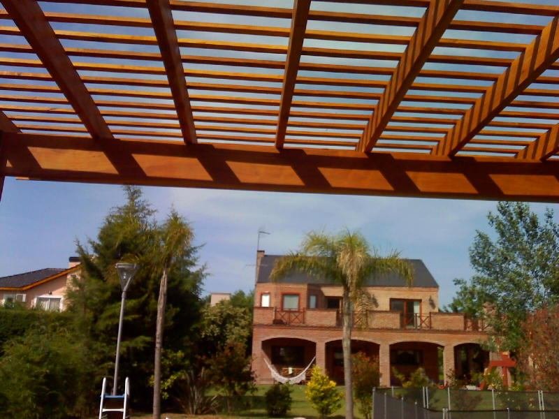 Techo de madera, vista de tirantería