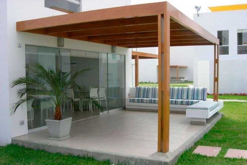 Pérgola de madera, vista lateral
